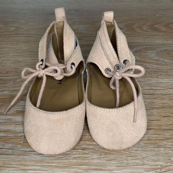 Old Navy 12-18 Months Lace Up Light Pink Baby Girl Sandals - Picture 5 of 10